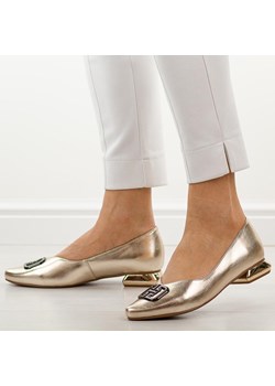 Złote baleriny damskie na obcasie Potocki 12770 ze sklepu suzana.pl w kategorii Balerinki - zdjęcie 189324024
