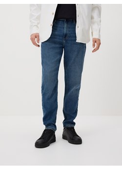 Reserved - Jeansy carrot z efektem sprania - indigo jeans ze sklepu Reserved w kategorii Jeansy męskie - zdjęcie 189324234