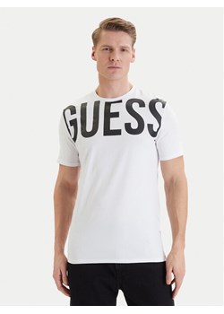 Guess T-Shirt F6GI01 J1314 Biały Slim Fit ze sklepu MODIVO w kategorii T-shirty męskie - zdjęcie 189340063