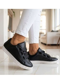 Czarne wiązane trampki damskie /G6-1 17509 W093/ ze sklepu Pantofelek24.pl w kategorii Trampki damskie - zdjęcie 189342322