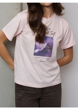 Sinsay - Koszulka z nadrukiem kwiatowym - różowy ze sklepu Sinsay w kategorii Bluzki damskie - zdjęcie 189342593