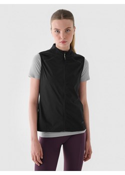Damski bezrękawnik do biegania 4F 4FRAW24TVJAF212 - czarny ze sklepu Sportstylestory.com w kategorii Kamizelki damskie - zdjęcie 189342672