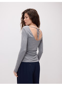 Reserved - Longsleeve z wiskozą - jasnoszary ze sklepu Reserved w kategorii Bluzki damskie - zdjęcie 189348422