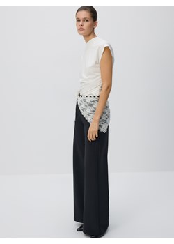 Reserved - Spodnie z koronkową chustą - czarny ze sklepu Reserved w kategorii Spodnie damskie - zdjęcie 189362972