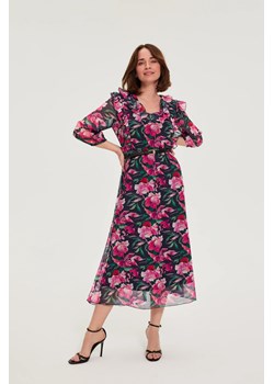 Sukienka w kwiaty granatowa ze sklepu Moodo.pl w kategorii Sukienki - zdjęcie 189363302