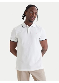 Tommy Hilfiger Polo Pique MW0MW42748 Biały Regular Fit ze sklepu MODIVO w kategorii T-shirty męskie - zdjęcie 189367073