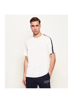 Tommy Hilfiger T-shirt SS TEE LOGO | Regular Fit ze sklepu Gomez Fashion Store w kategorii T-shirty męskie - zdjęcie 189372751