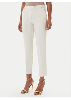 Fracomina Spodnie materiałowe FR26SV4002W42901 Écru Slim Fit ze sklepu MODIVO w kategorii Spodnie damskie - zdjęcie 189382871