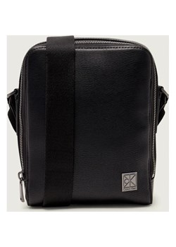 Calvin Klein Reporterka ze sklepu Gomez Fashion Store w kategorii Torby męskie - zdjęcie 189387184