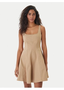 HUGO Sukienka codzienna Kademe 50559409 Beżowy Regular Fit ze sklepu MODIVO w kategorii Sukienki - zdjęcie 189387271