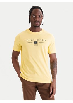 Tommy Hilfiger T-Shirt Brand Love MW0MW42365 Żółty Regular Fit ze sklepu MODIVO w kategorii T-shirty męskie - zdjęcie 189387451