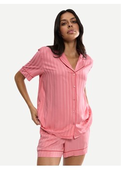 Triumph Koszulka piżamowa Boyfriend 10227193 Różowy Regular Fit ze sklepu MODIVO w kategorii Piżamy damskie - zdjęcie 189387471