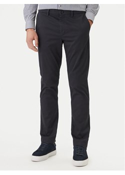 Tommy Hilfiger Chinosy Denton MW0MW41923 Granatowy Straight Fit ze sklepu MODIVO w kategorii Spodnie męskie - zdjęcie 189387550