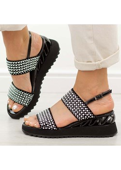 Czarne skórzane sandały damskie na koturnie DiA 3067 ze sklepu suzana.pl w kategorii Sandały damskie - zdjęcie 189395794
