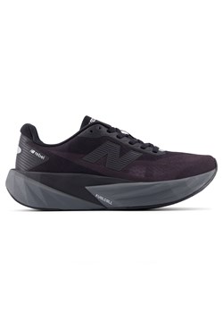 Buty damskie New Balance FuelCell Rebel v5 WFCXLO5 – czarne ze sklepu New Balance Poland w kategorii Buty sportowe damskie - zdjęcie 189397880