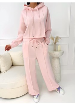 Pudrowy Komplet Krótka Bluza + Spodnie Wide Leg ze sklepu ModnaKiecka.pl w kategorii Komplety i garnitury damskie - zdjęcie 189406742
