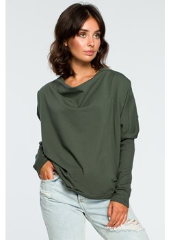Bluza z dekoltem z tyłu - militarno-zielona ze sklepu Cudmoda w kategorii Bluzy damskie - zdjęcie 59644464