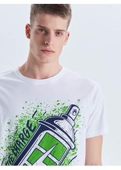 Cropp - Koszulka z dużą grafiką - biały ze sklepu Cropp w kategorii T-shirty męskie - zdjęcie 62832693