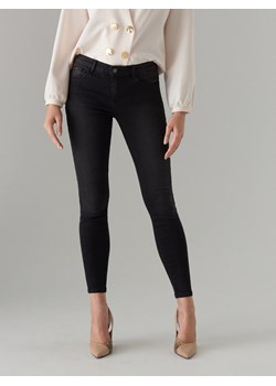 Jeansy damskie Mohito 