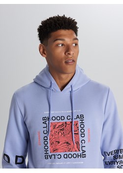 Bluza męska Cropp niebieska z napisem 