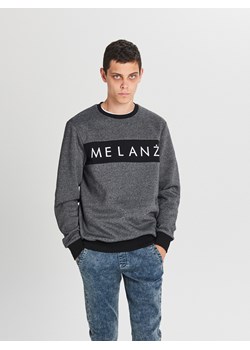 Bluza męska Cropp jesienna z napisem 