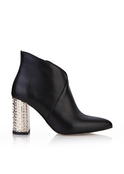 Botki Arturo Vicci gładkie skórzane na obcasie 