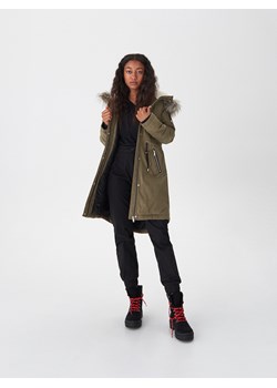 Zielona parka damska House w militarnym stylu 