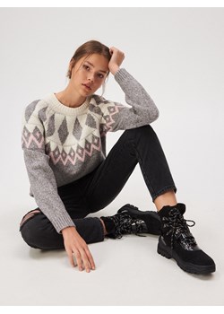 Buty trekkingowe damskie Sinsay sznurowane sportowe płaskie 