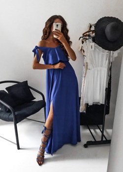 Sukienka niebieska z krótkimi rękawami z dekoltem v na co dzień 