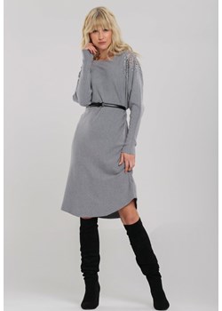 Sukienka Renee z okrągłym dekoltem midi z długimi rękawami 