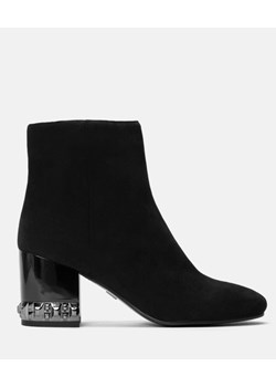 Botki Kazar bez wzorów na zamek 