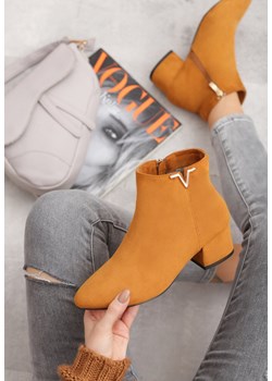 Buty damskie w wyprzedaży, wiosna 2020 w Domodi Buty damskie w wyprzedaży, wiosna 2020 w Domodi