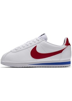 Buty sportowe damskie białe Nike cortez bez wzorów na płaskiej podeszwie sznurowane 