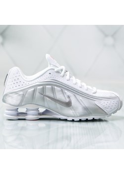 Srebrne buty sportowe męskie nike, lato 2020 w Domodi Buty sportowe męskie nike, lato 2020 w Domodi