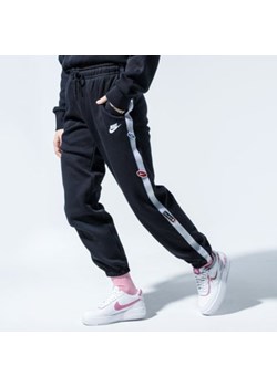 Bluzy damskie nike, wyprzedaż, wiosna 2020 w Domodi Bluzy damskie nike, wyprzedaż, wiosna 2020 w Domodi