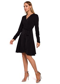 M487 Sukienka na zakładkę wiązana w pasie - czarna ze sklepu Świat Bielizny w kategorii Sukienki - zdjęcie 85549640