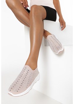 Beżowe buty sportowe damskie born2be.pl, lato 2020 w Domodi Buty sportowe damskie born2be.pl, lato 2020 w Domodi