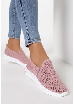Różowe buty sportowe damskie born2be.pl w wyprzedaży, lato Buty sportowe damskie born2be.pl, lato 2020 w Domodi