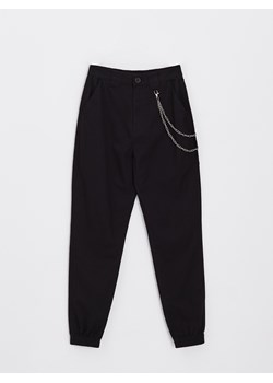 Cropp - Joggery high waist z łańcuchem - czarny ze sklepu Cropp w kategorii Spodnie damskie - zdjęcie 93043544