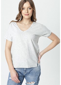 Jasnoszary T-shirt Echiseise ze sklepu Born2be Odzież w kategorii Bluzki damskie - zdjęcie 95002851