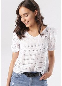 Biała Bluzka Sireilyn ze sklepu Born2be Odzież w kategorii Bluzki damskie - zdjęcie 95008542