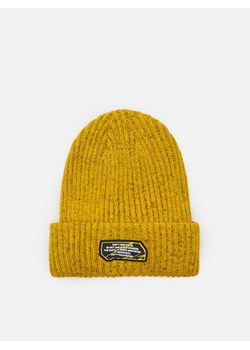 Cropp - Czapka beanie z aplikacją - żółty ze sklepu Cropp w kategorii Czapki zimowe męskie - zdjęcie 98973164