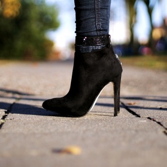 Czarne botki w super cenie!