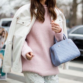 Gruby sweter - 5 pomysłów na stylizację