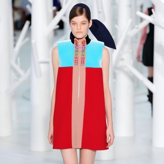 Inspiracje z wybiegów: lata 60.