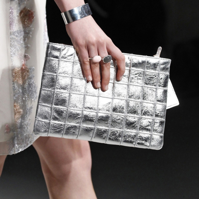 Karnawałowe torebki z wyprzedaży