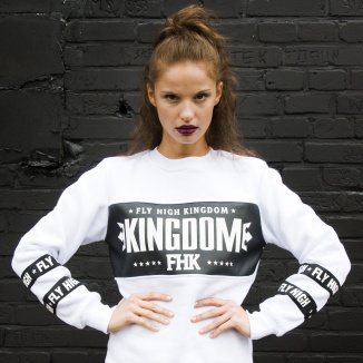 Trendy w makijażu: ciemne usta