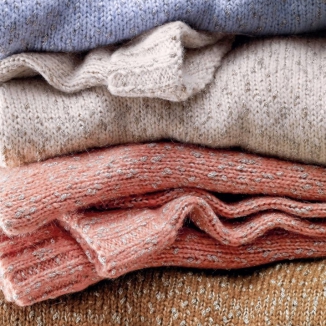 Wyprzedażowe szaleństwo - ciepłe swetry